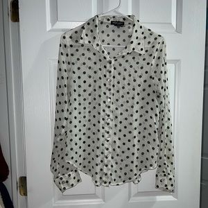 Polka dot blouse. Size: M.